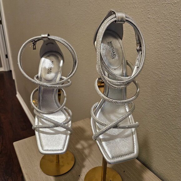 MICHAEL KORS WOMEN'S HEELS SIZE 10 - Picture 2 of 2